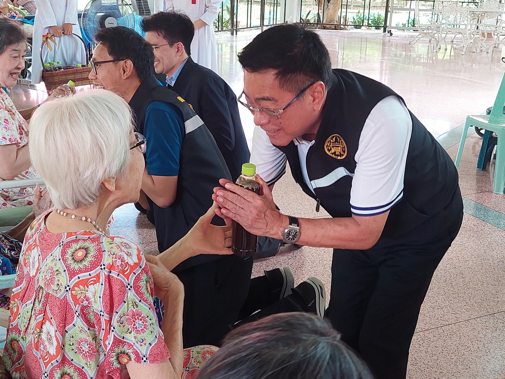 นายกองค์การบริหารส่วนจังหวัดราชบุรี และคณะผู้ติดตาม เยี่ยมบ้านเบธานี