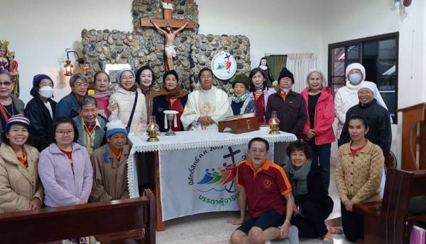 ต้อนรับทีมโคเออร์จากวัดพระบิดา วัดนักบุญยูดา และวัดพระชนนี กรุงเทพฯ 